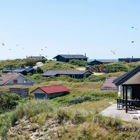 Ferienhaus Holiday Xlii *